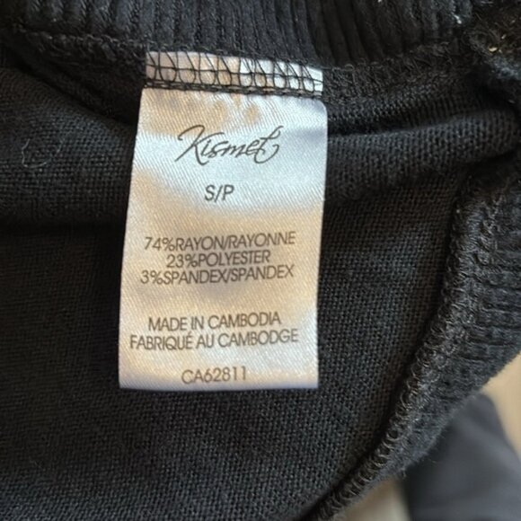 SM194 Kismet off the shoulder with back horizontal strap lightweight sweater - Picture 7 of 7